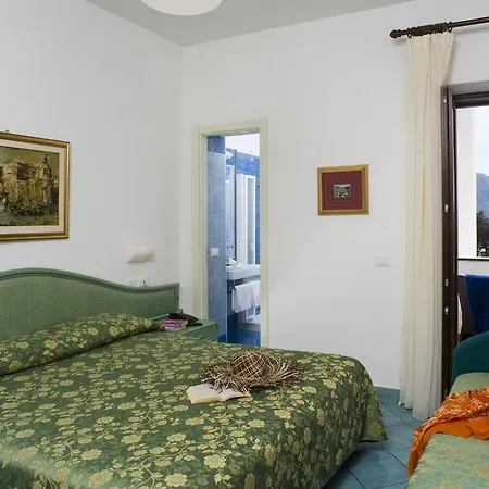 Ξενοδοχείο Ideal