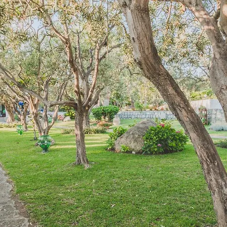 Ξενοδοχείο Ideal 3*