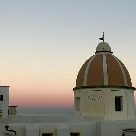 Ideal Ξενοδοχείο 3*