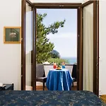 Ideal Hotel 3*