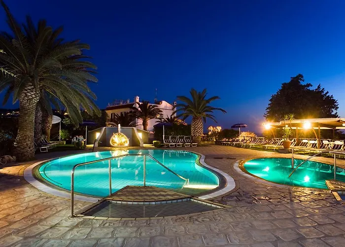 Отель Ideal Форио