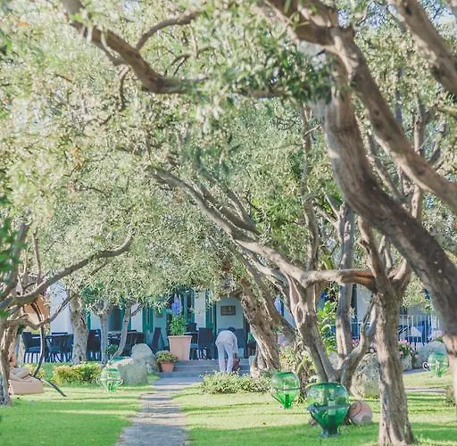 Отель Ideal Форио